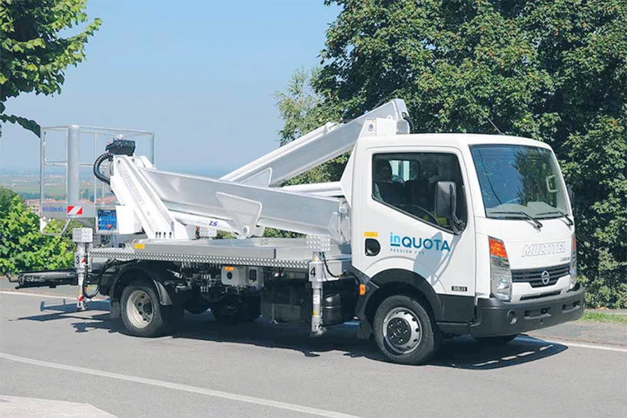 Piattaforma autocarrata Multitel MX 250