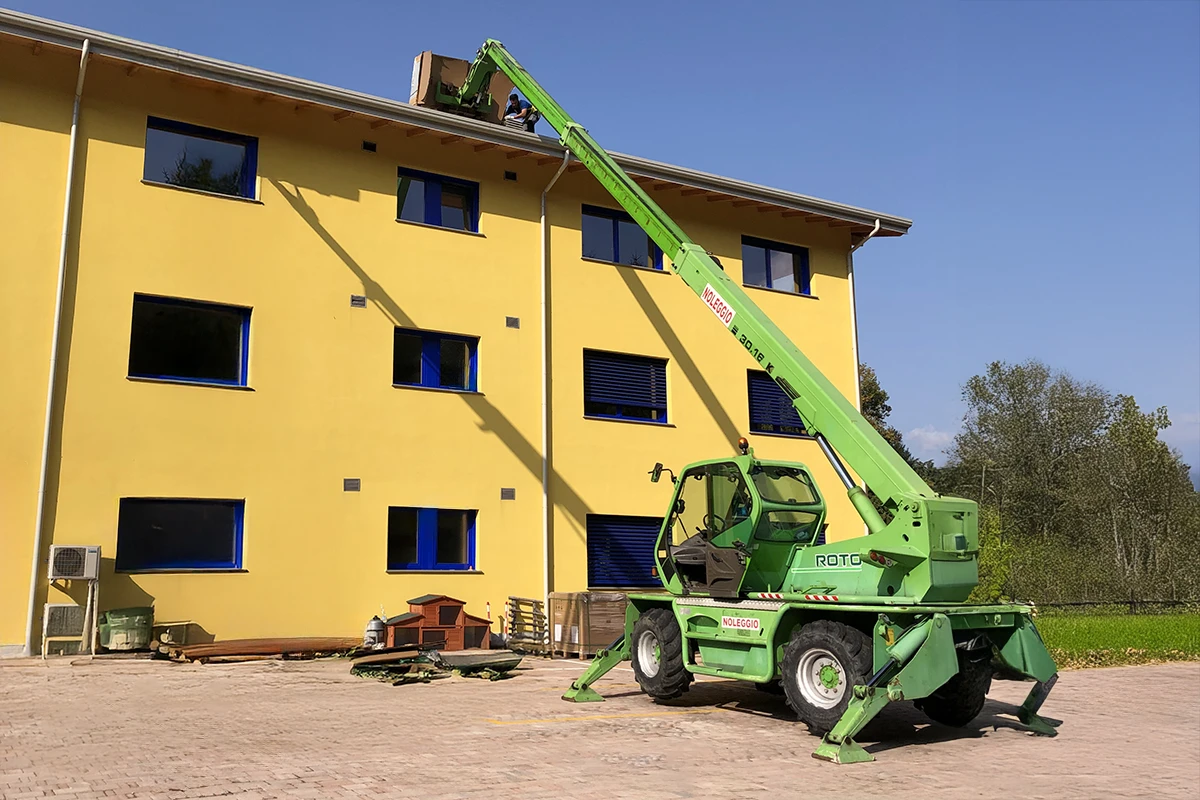 Sollevatore telescopico cantiere